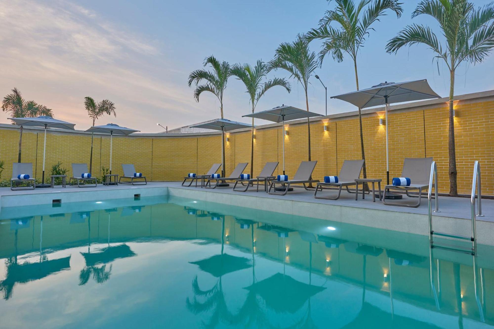 City Express By Marriott Cancun Aeropuerto Alfredo V. Bonfil Екстер'єр фото